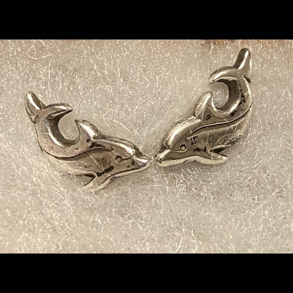 James Avery Jewelry - Retired James Avery Dolphin Earrings